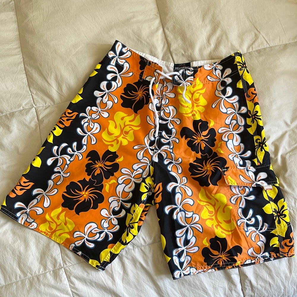 Hawaiian Printed surfers shorts. 100% Nylon
